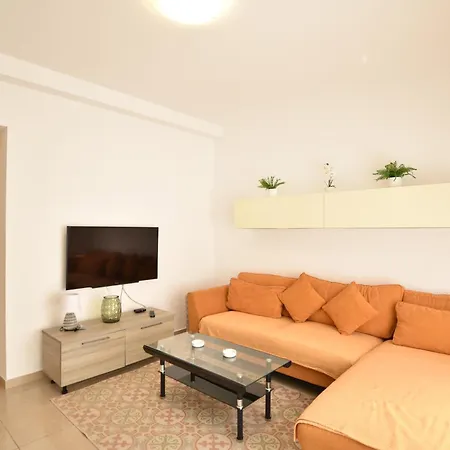 Seaview Home, By The Sea Apartman *