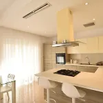 Apartment Seaview Home, By The Sea *