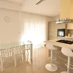 Apartment Seaview Home, By The Sea Sliema